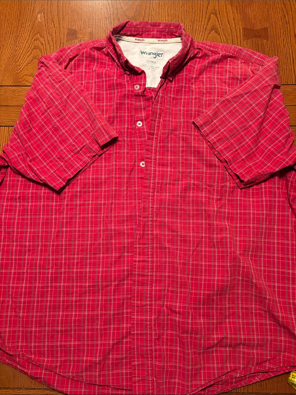 Wrangler Red Plaid Short Sleeve Button-Down Shirt